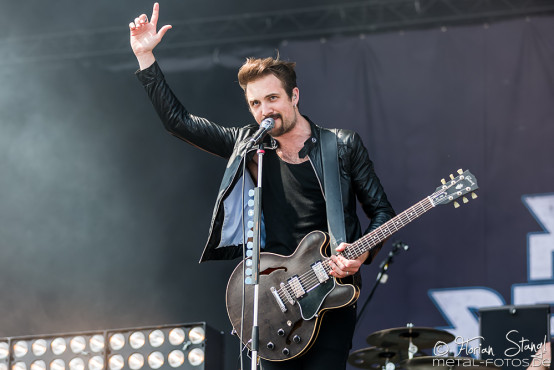 royal-republic-rock-im-park-07-06-2015_0034