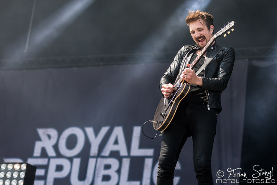 royal-republic-rock-im-park-07-06-2015_0035