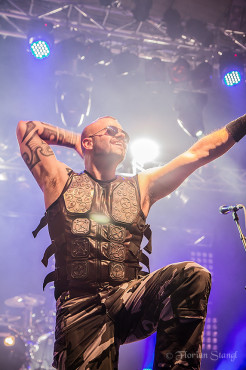 sabaton-21-9-2012-geiselwind-eventhalle-13
