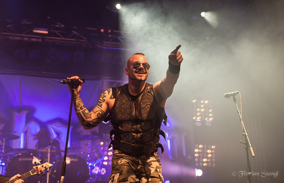 sabaton-21-9-2012-geiselwind-eventhalle-40