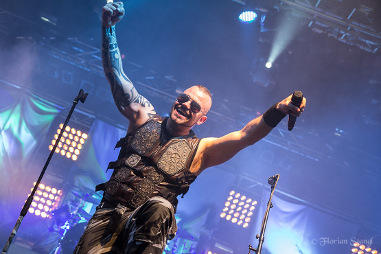 sabaton-21-9-2012-geiselwind-eventhalle-82
