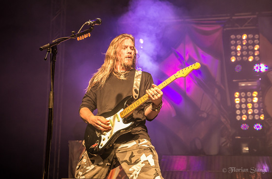 sabaton-21-9-2012-geiselwind-eventhalle-97