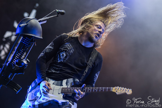 sabaton-bang-your-head-16-7-2015_0076