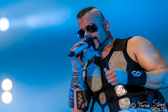 sabaton-bang-your-head-16-7-2015_0081