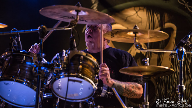 sacred-reich-hirsch-nuernberg-27-07-2016_0023