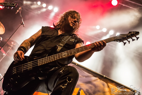 serious-black-brose-arena-bamberg-07-02-2015_0017