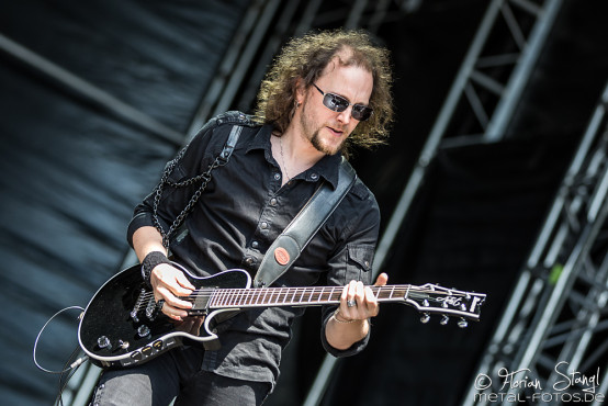 serious-black-masters-of-rock-10-7-2015_0044