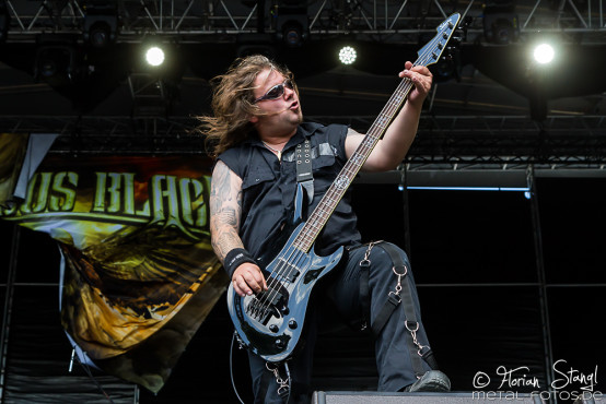 serious-black-masters-of-rock-10-7-2015_0069