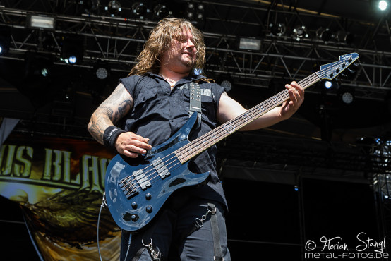 serious-black-masters-of-rock-10-7-2015_0071