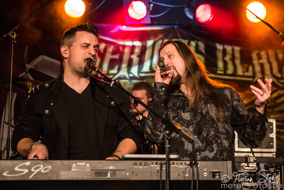 serious-black-rock-for-one-world-05-03-2016_0020