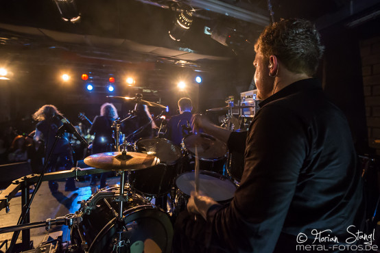 serious-black-rock-for-one-world-05-03-2016_0028