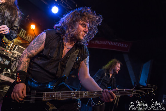 serious-black-rock-for-one-world-05-03-2016_0034