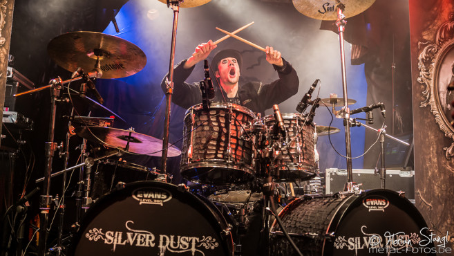silver-dust-hirsch-nuernberg-25-10-2016_0020
