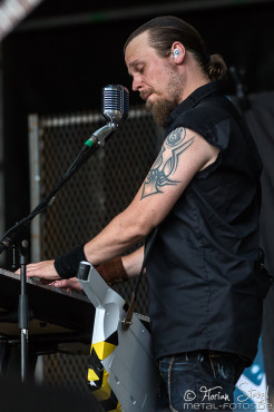 sonata-arctica-masters-of-rock-12-7-2015_0015
