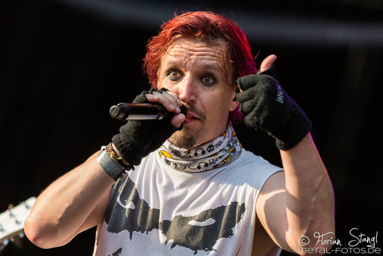 sonata-arctica-masters-of-rock-12-7-2015_0038