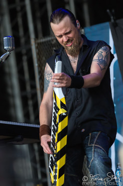 sonata-arctica-masters-of-rock-12-7-2015_0039