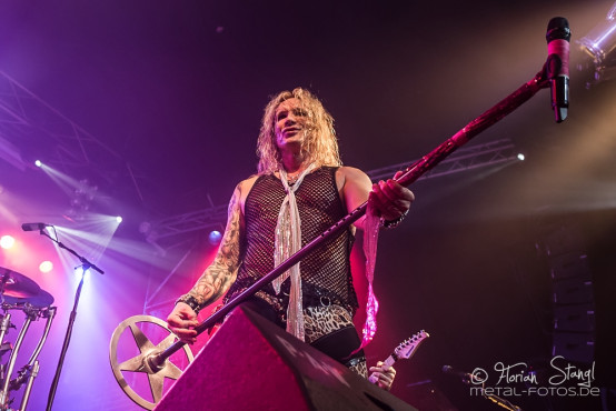 steel-panther-rockfabrik-nuernberg-22-6-2014_0048
