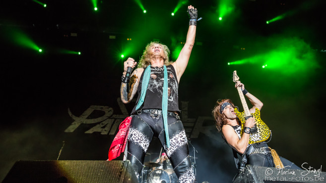 steel-panther-summer-breeze-2016-20-08-2016_0040