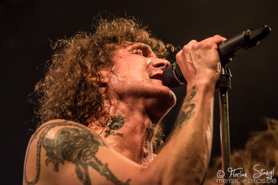 stinger-hirsch-nuernberg-19-10-2017_0024