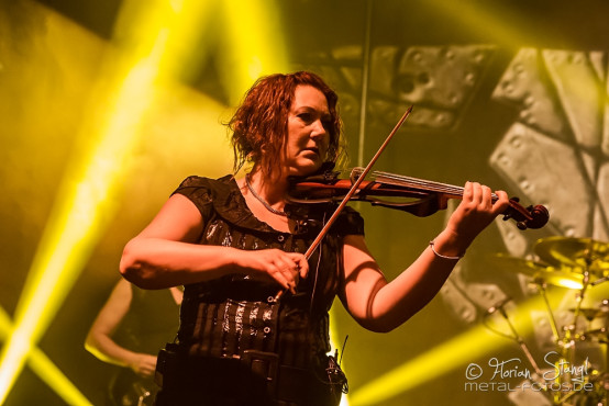 subway-to-sally-stadthalle-fuerth-27-12-2013_03
