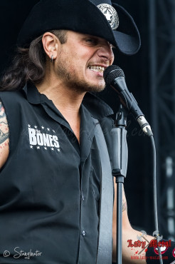 the-bones-summer-breeze-2013-15-08-2013-27