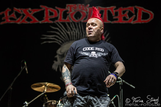 the-exploited-masters-of-rock-11-7-2015_0005