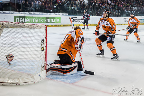 thomas-sabo-ice-tiger-vs-grizzlys-wolfsburg-arena-nuernberg-10-04-2016_0048
