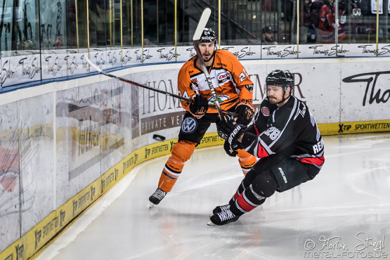 thomas-sabo-ice-tiger-vs-grizzlys-wolfsburg-arena-nuernberg-10-04-2016_0060