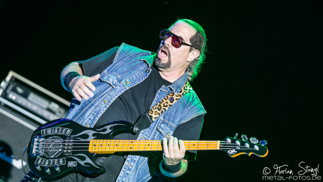 twisted-sister-bang-your-head-2016-15-07-2016_0040