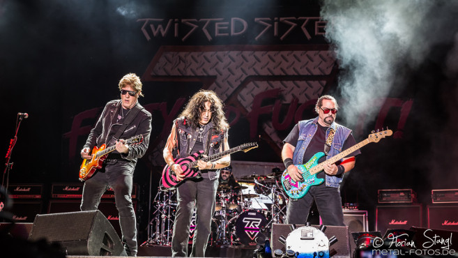 twisted-sister-bang-your-head-2016-15-07-2016_0051