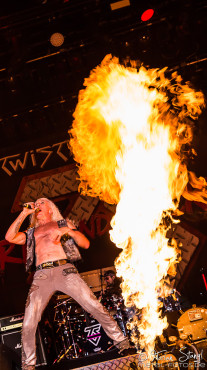 twisted-sister-bang-your-head-2016-15-07-2016_0075