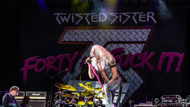 twisted-sister-bang-your-head-2016-15-07-2016_0080