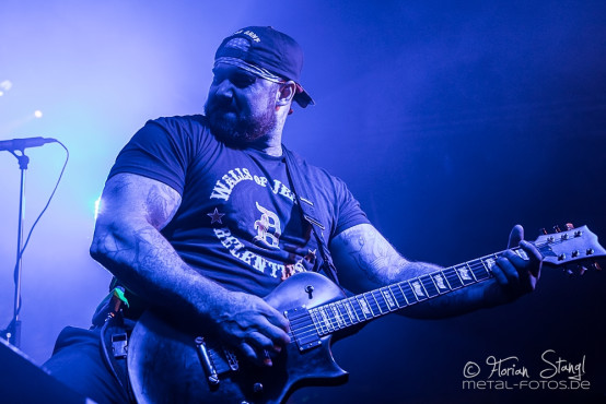 walls-of-jericho-rockfabrik-nuernberg-1-7-2014_0009