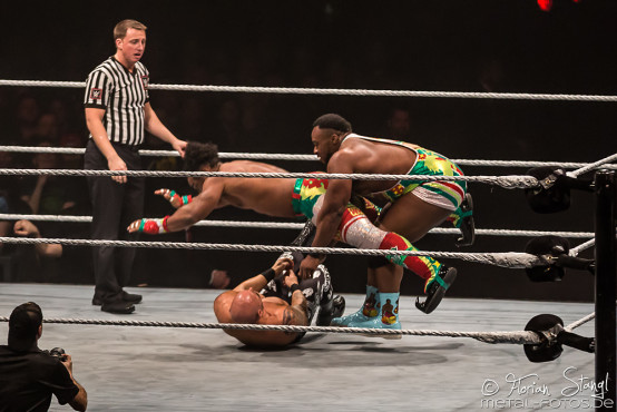 WWE Live Road to WrestleMania 2017