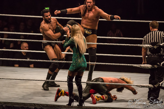 WWE Live Road to WrestleMania 2017