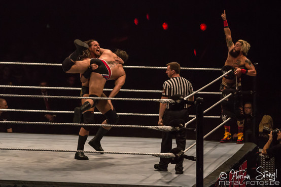 WWE Live Road to WrestleMania 2017
