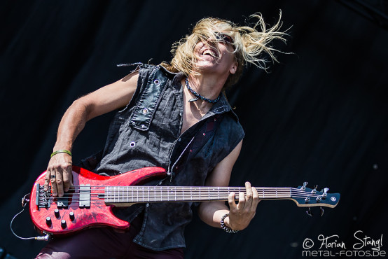 yt-bang-your-head-18-7-2015_0002