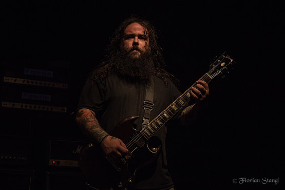 3-inches-of-blood-12-10-2012-musichall-geiselwind-29