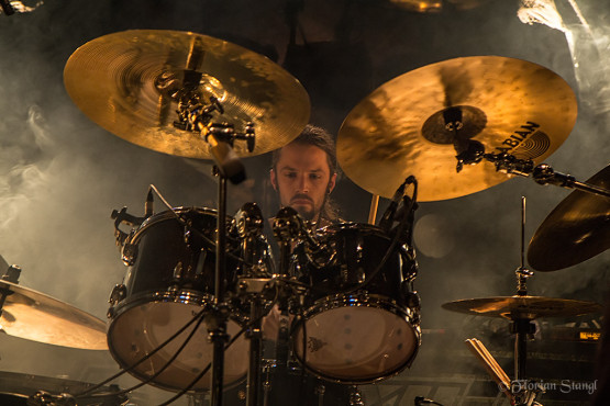 3-inches-of-blood-12-10-2012-musichall-geiselwind-4