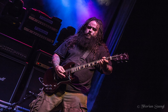3-inches-of-blood-12-10-2012-musichall-geiselwind-6