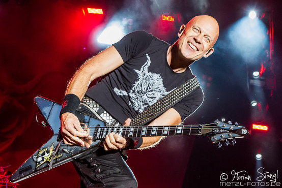 accept-bang-your-head-18-7-2015_0002
