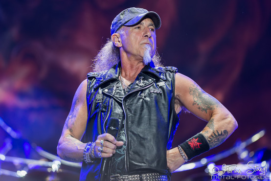 accept-bang-your-head-18-7-2015_0008