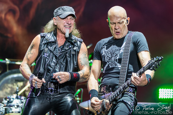 accept-bang-your-head-18-7-2015_0013