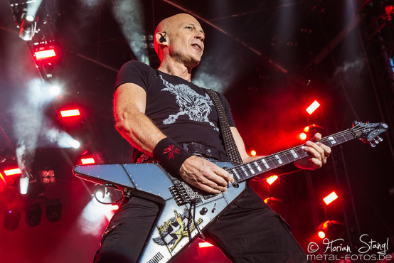 accept-bang-your-head-18-7-2015_0024