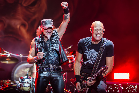 accept-bang-your-head-18-7-2015_0036