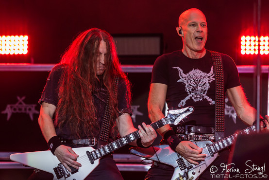 accept-bang-your-head-18-7-2015_0043