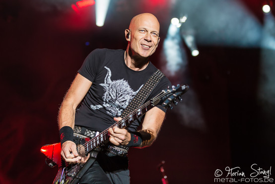 accept-bang-your-head-18-7-2015_0050
