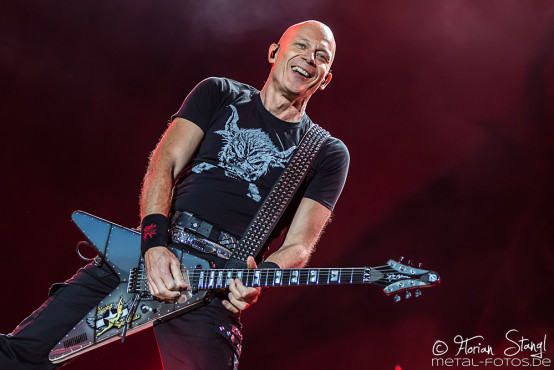 accept-bang-your-head-18-7-2015_0055
