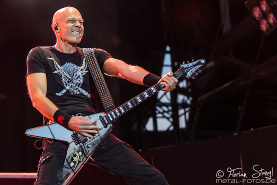 accept-bang-your-head-18-7-2015_0060