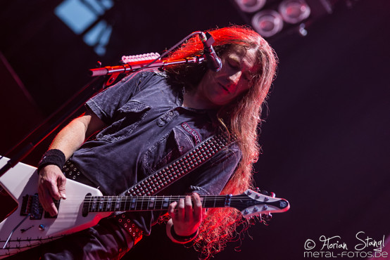 accept-bang-your-head-18-7-2015_0075